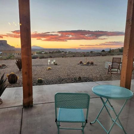 Lake Powell Sunrise Villa By Antelope Canyon Big Water Exterior photo