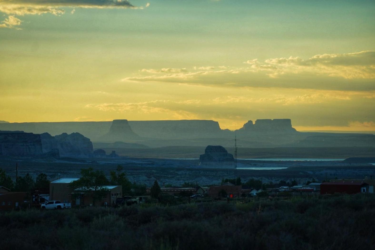 Lake Powell Sunrise Villa By Antelope Canyon Big Water Exterior photo