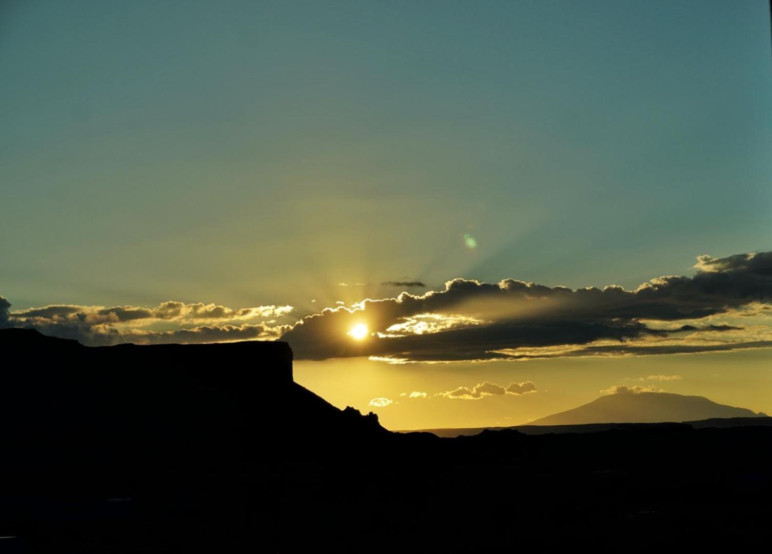 Lake Powell Sunrise Villa By Antelope Canyon Big Water Exterior photo