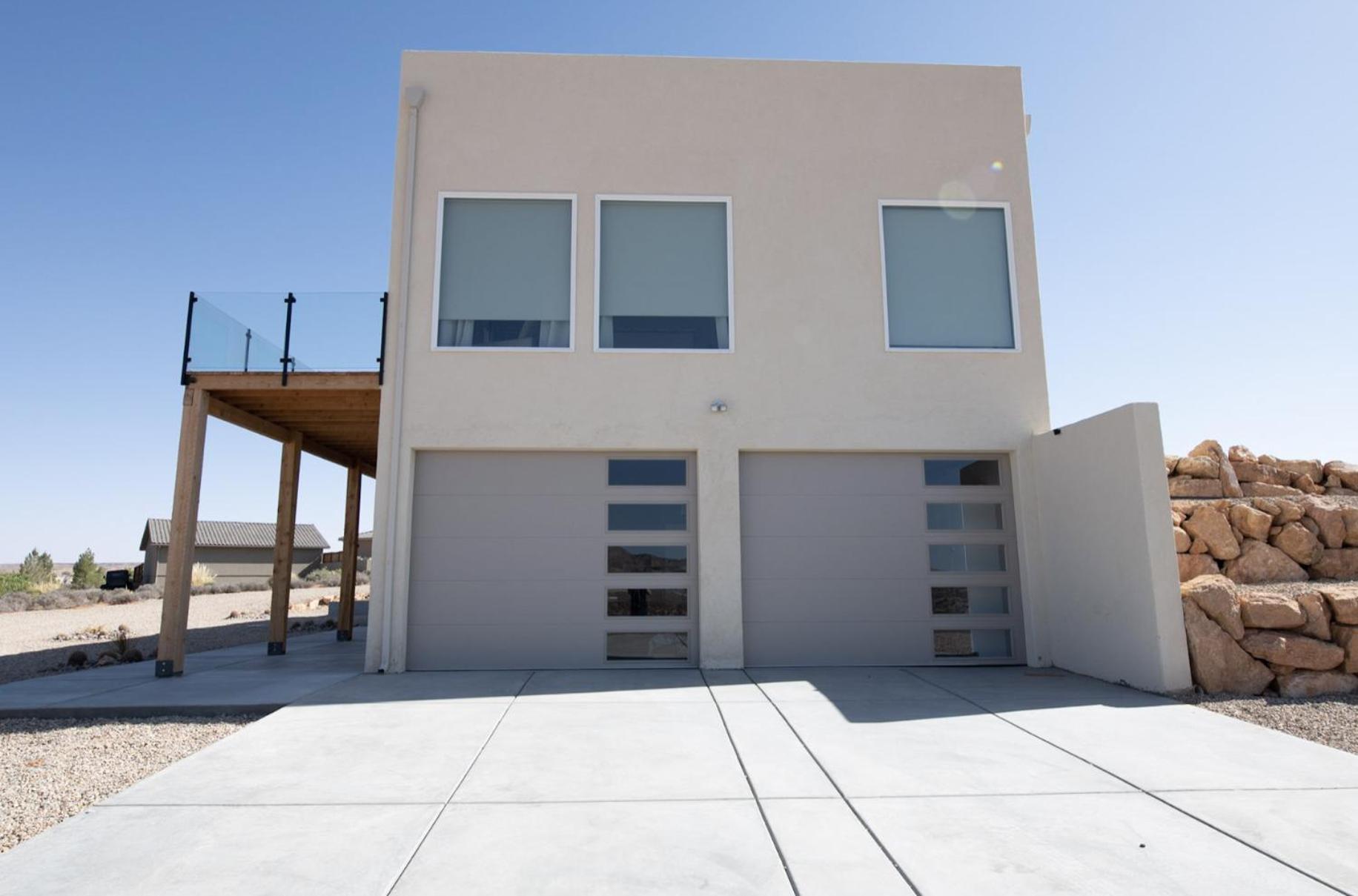 Lake Powell Sunrise Villa By Antelope Canyon Big Water Exterior photo